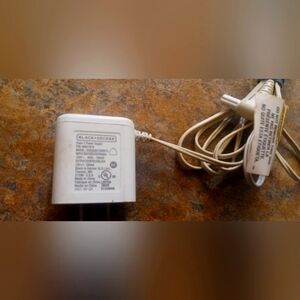 Black & Decker White Tablet/Accessory Power Adapter